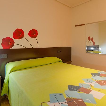 Pension Logroño Exterior foto
