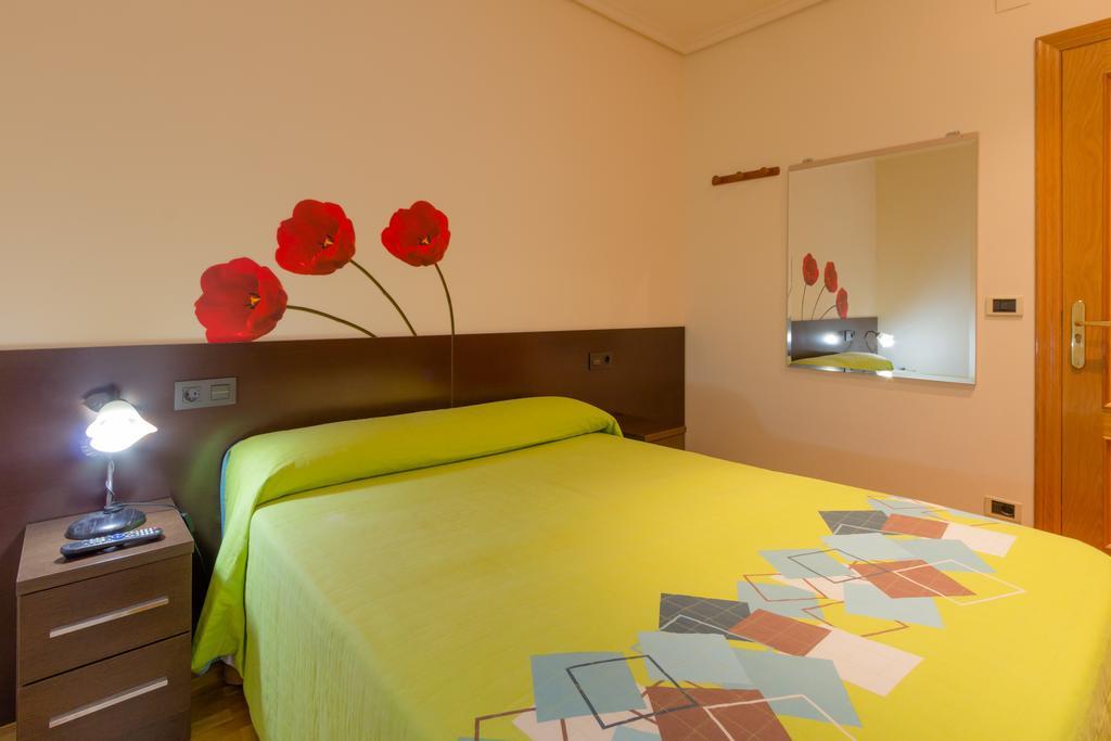 Pension Logroño Exterior foto