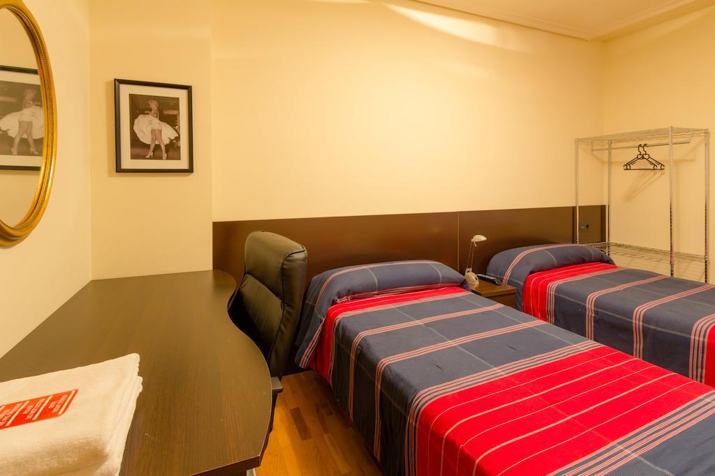 Pension Logroño Quarto foto