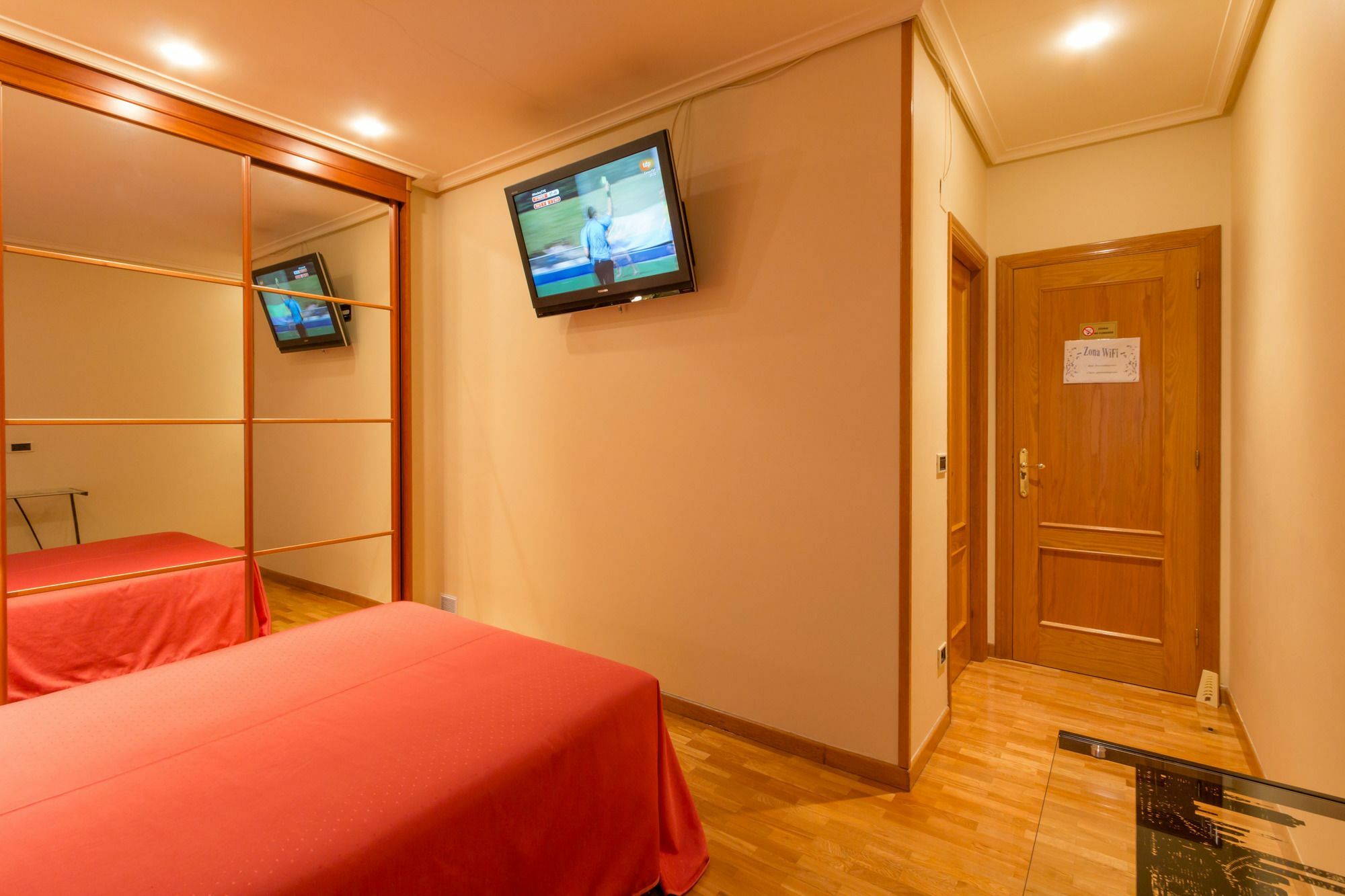 Pension Logroño Exterior foto